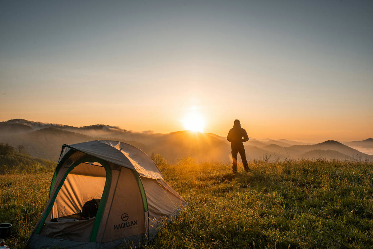 Tenda e tramonto